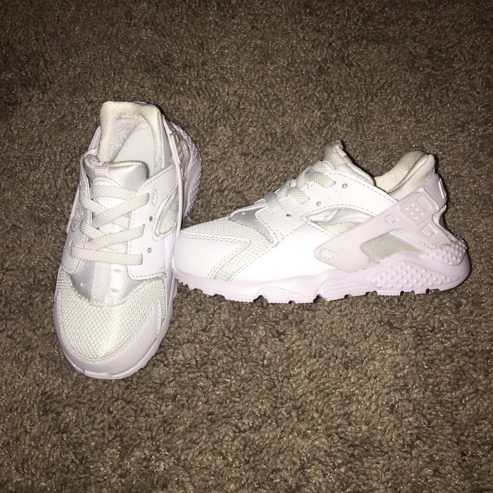 Size 8 Toddler Nike Huaraches